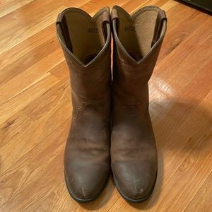 Men’s Ariat Heritage Roper 9.5EE Boots